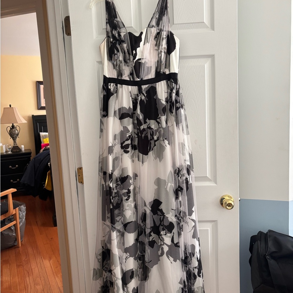 Adrianna Papell Black and White Floral Maxi Dress